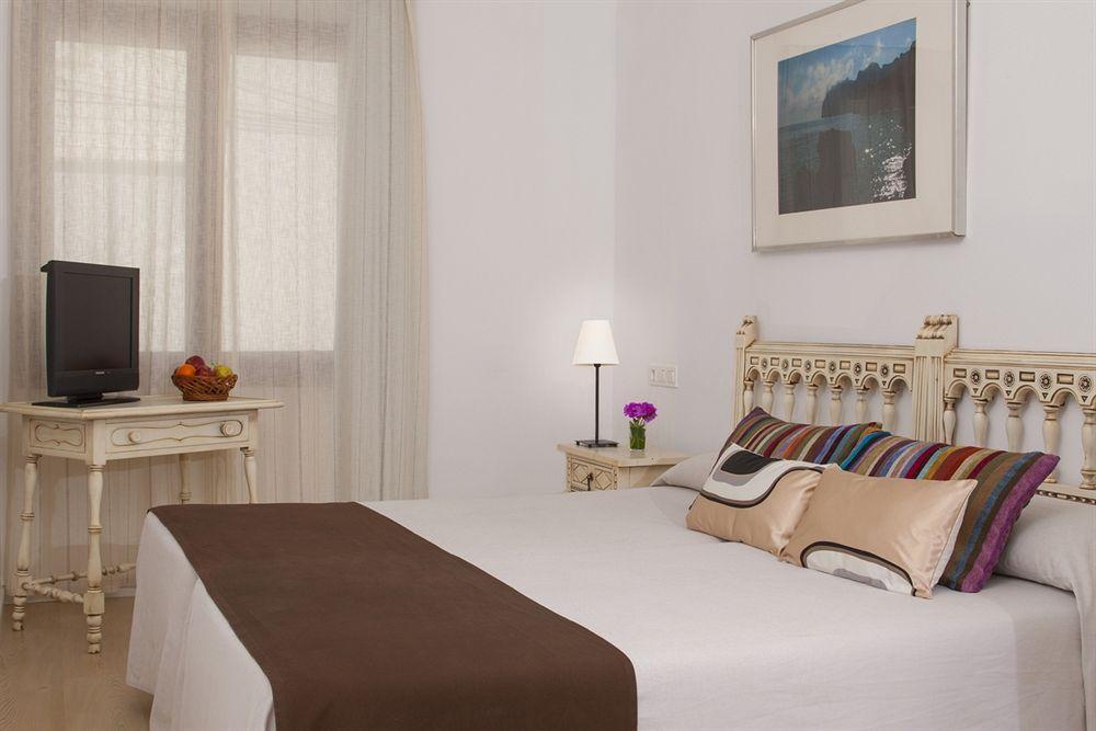 Hotel Hoposa Niu Cala de Sant Vicenc Zewnętrze zdjęcie